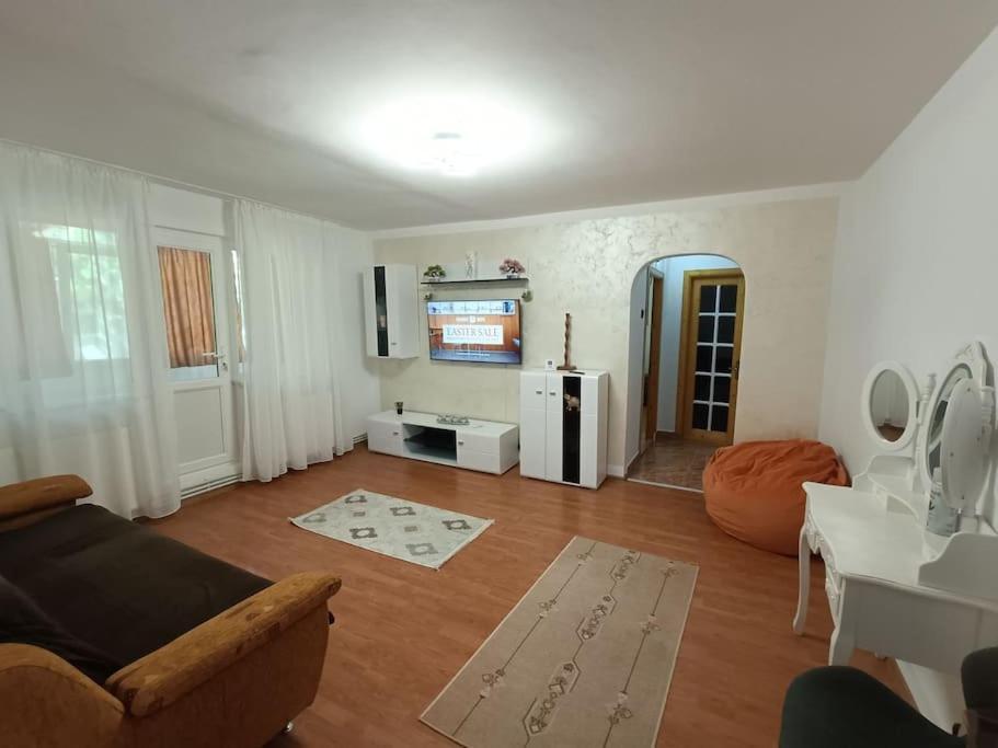 Apartament Alis2011 Buzau Bagian luar foto